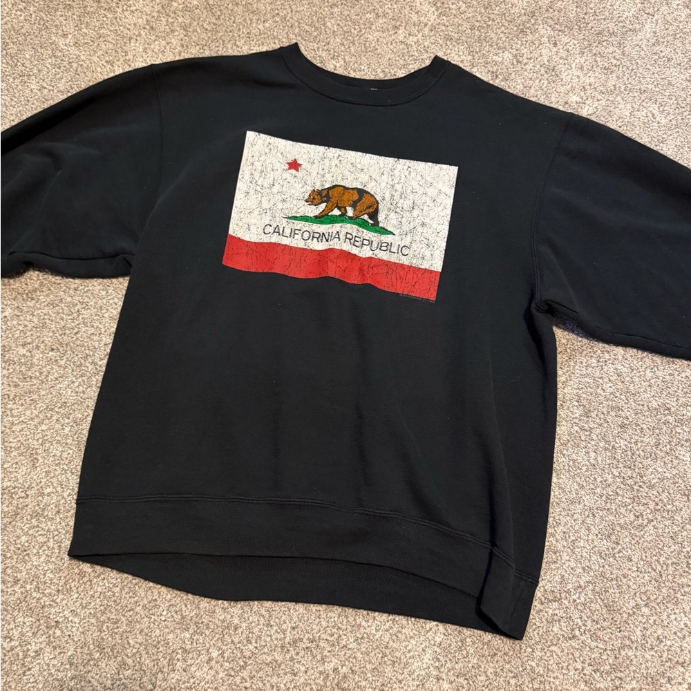 Size L Black California Republic Crewneck Sweater